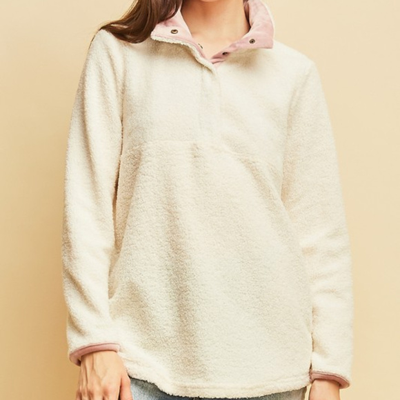 FLEECE IVORY PULLOVER - Picture 2 of 4